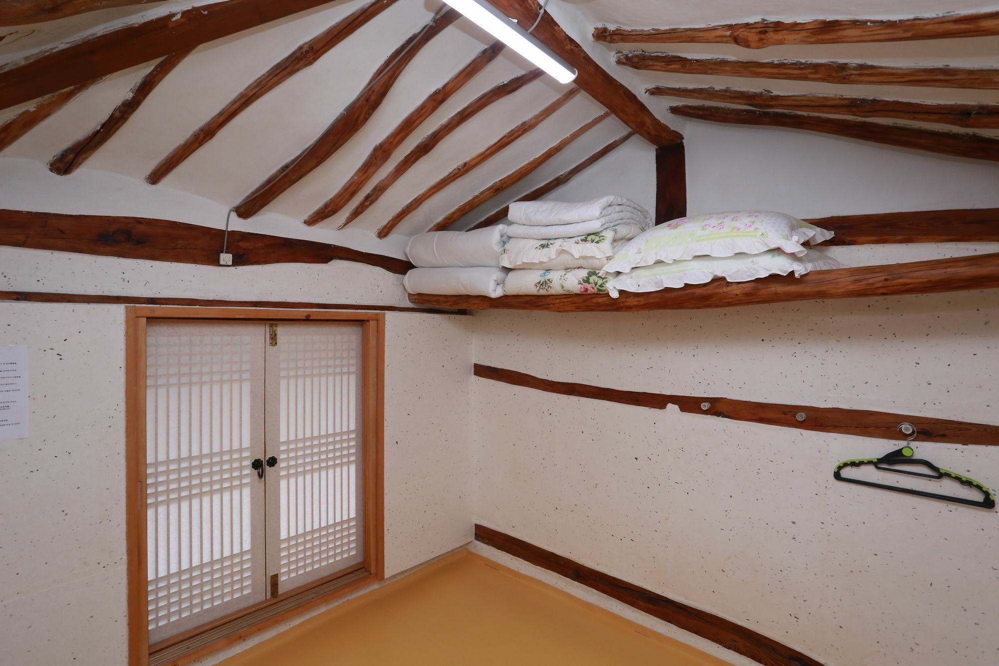 Floral Space Hanok Guesthouse Gyeongju Exterior photo