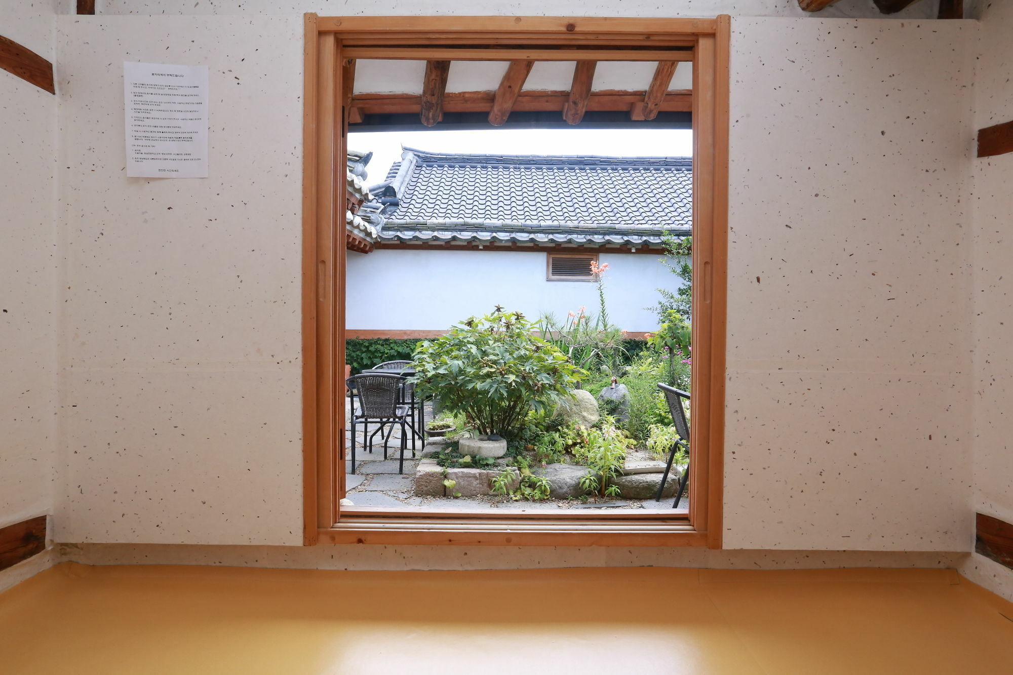 Floral Space Hanok Guesthouse Gyeongju Exterior photo