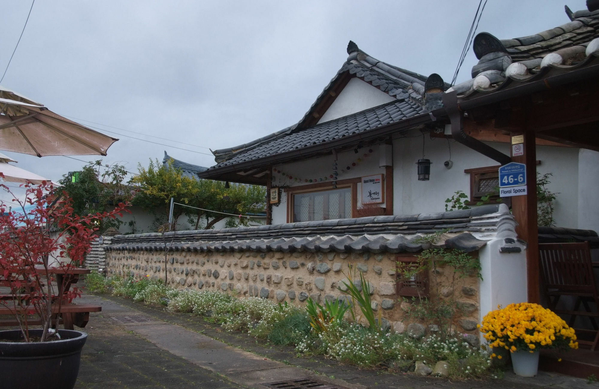 Floral Space Hanok Guesthouse Gyeongju Exterior photo