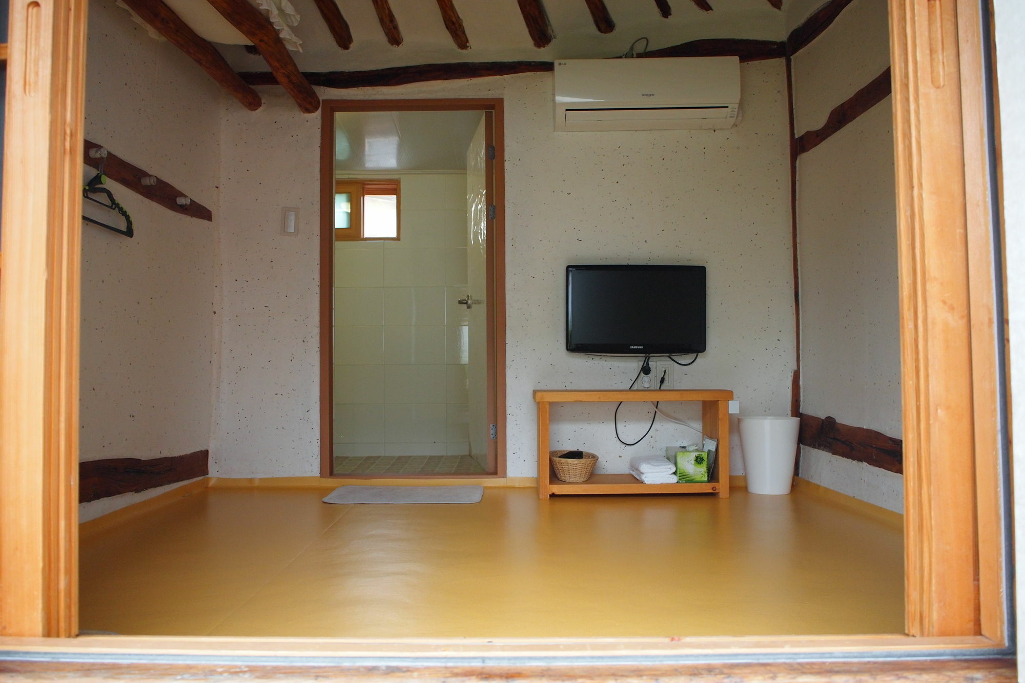 Floral Space Hanok Guesthouse Gyeongju Exterior photo